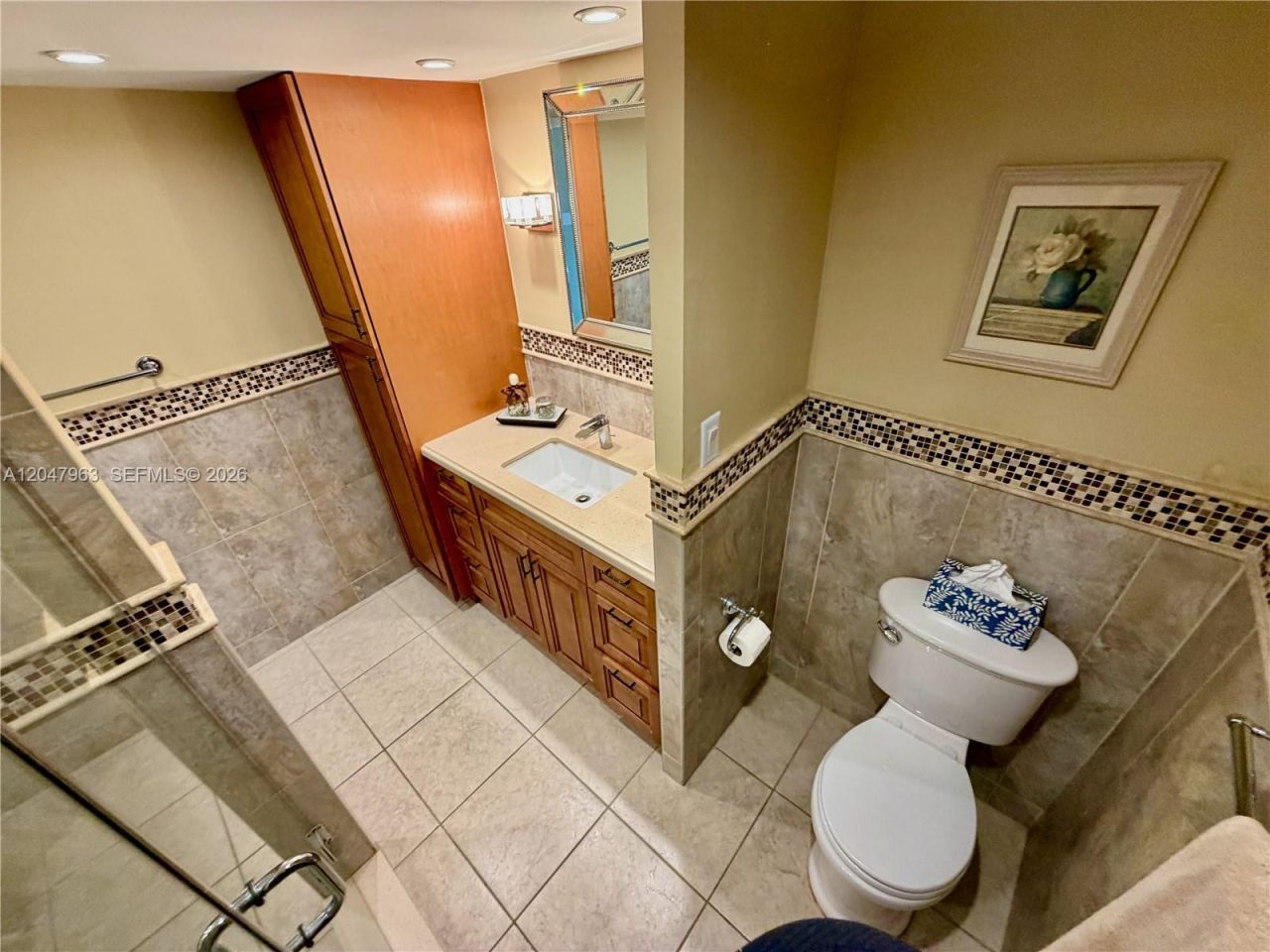 100 Golden Isles Dr, Unit 901, Hallandale Beach, FL 33009 Photo