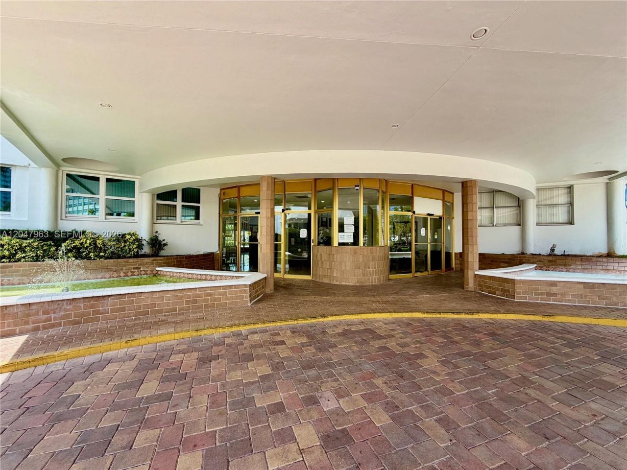 100 Golden Isles Dr, Unit 901, Hallandale Beach, FL 33009 Photo