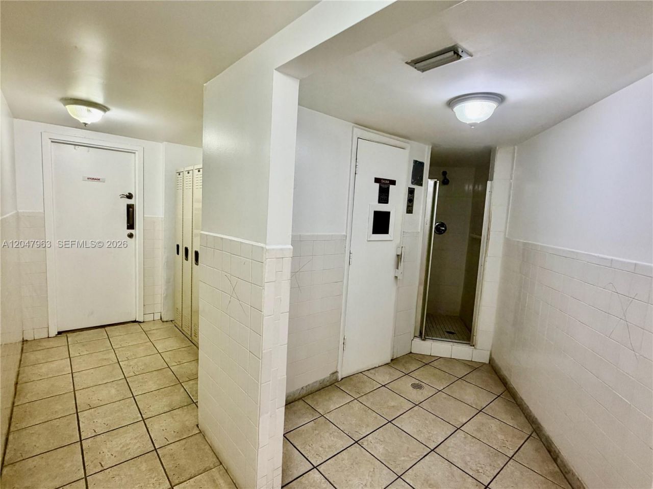 100 Golden Isles Dr, Unit 901, Hallandale Beach, FL 33009 Photo