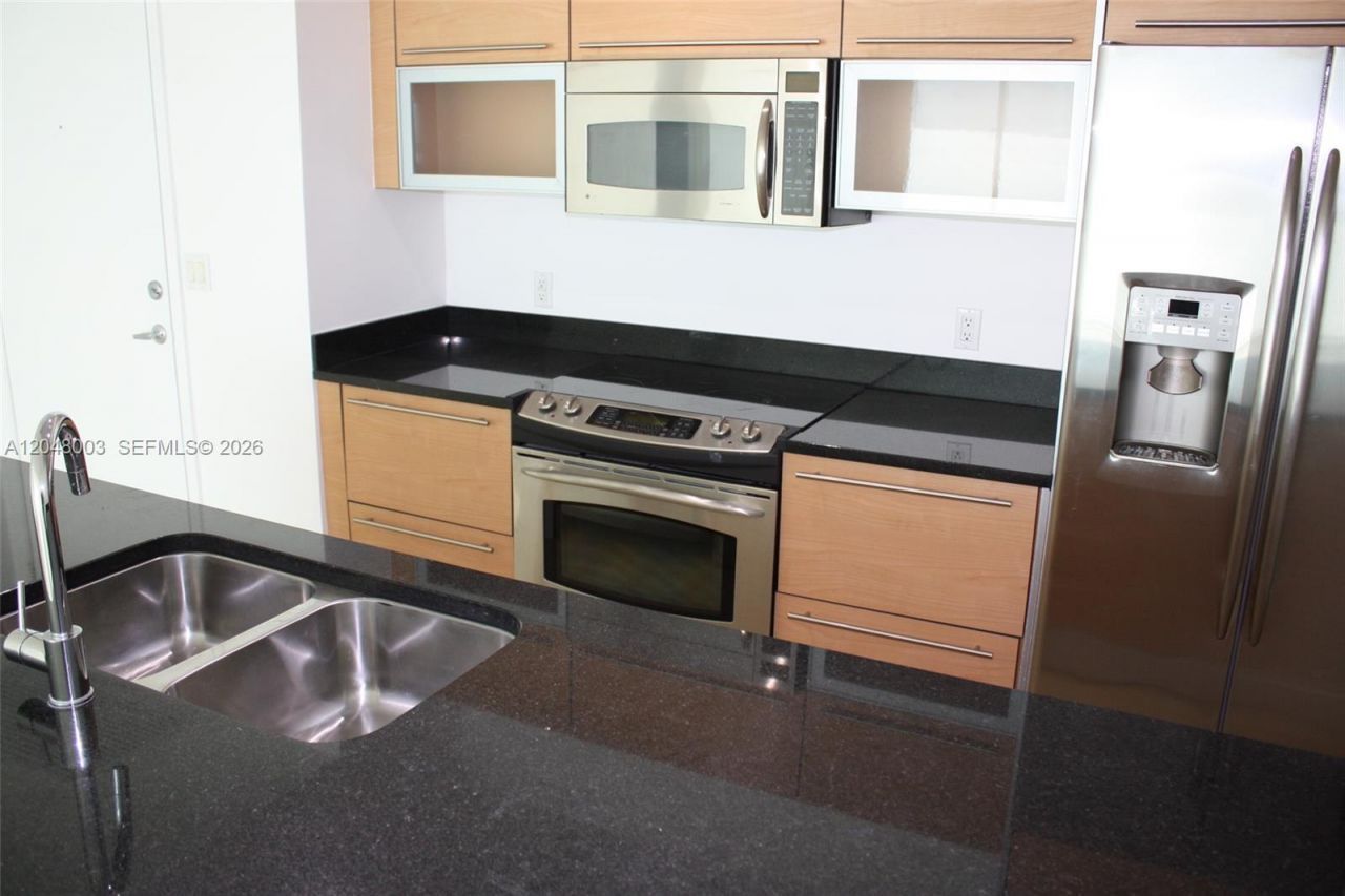 951 Brickell Ave , Unit 4006, Miami, FL 33131 Photo