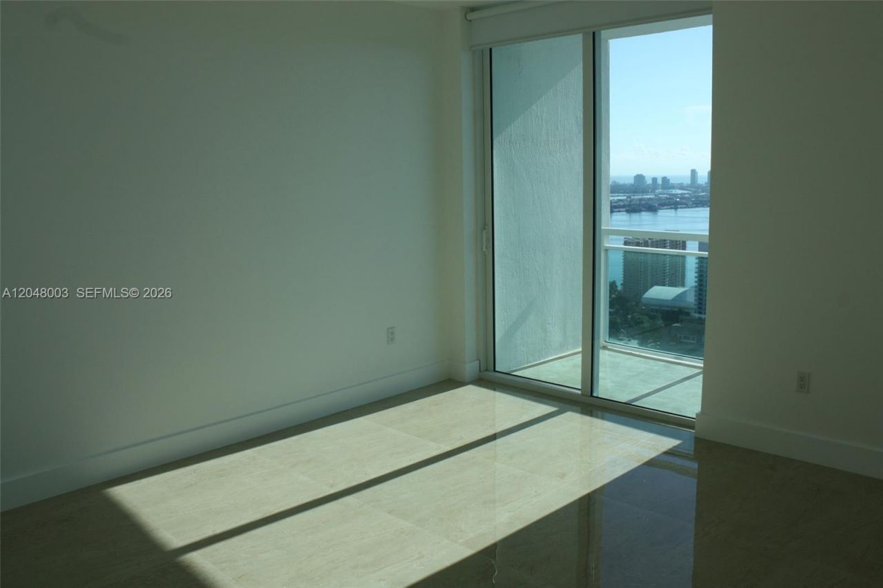 951 Brickell Ave , Unit 4006, Miami, FL 33131 Photo