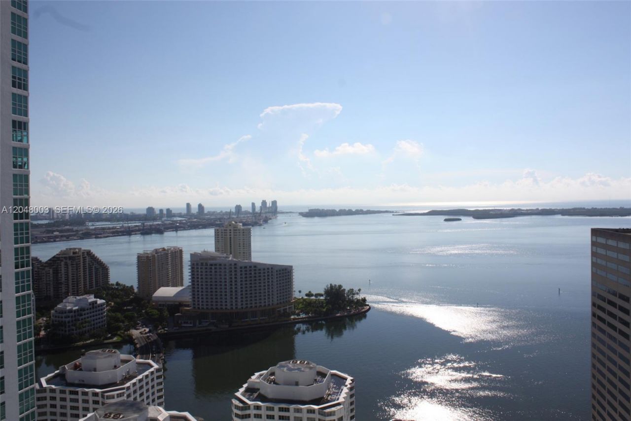 951 Brickell Ave , Unit 4006, Miami, FL 33131 Photo