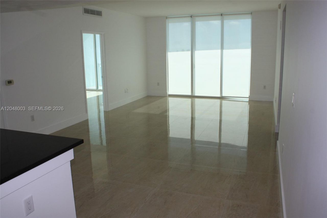 951 Brickell Ave , Unit 4006, Miami, FL 33131 Photo