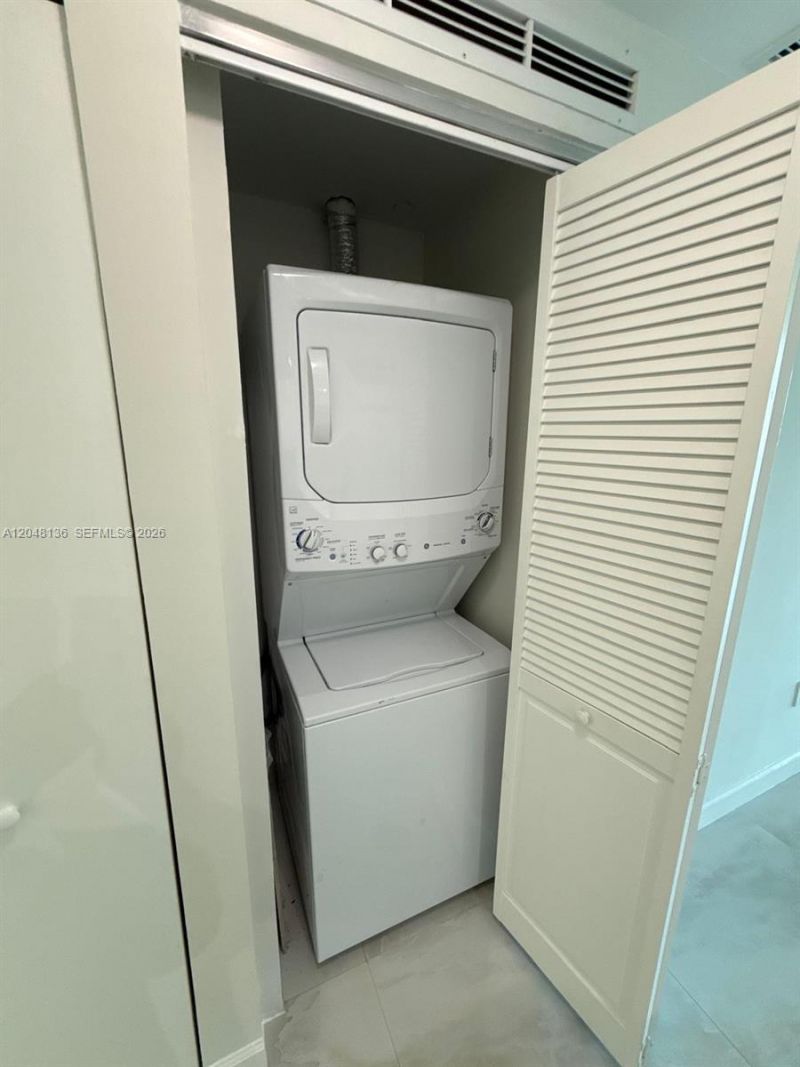 460 NE 28th St, Unit 1907, Miami, FL 33137 Photo