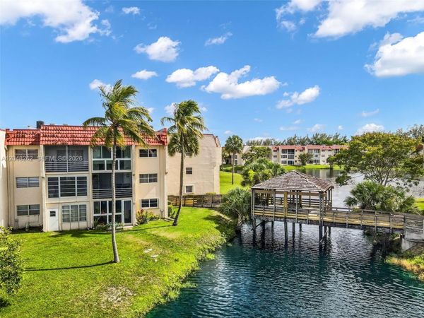 2851 E Sunrise Lakes Dr , Unit 106, Sunrise, FL 33322