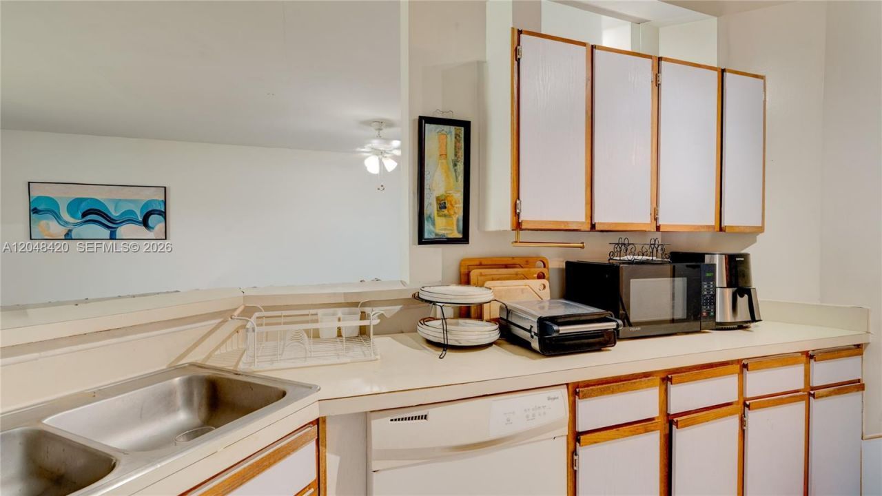 3409 NW 44th St , Unit 101, Oakland Park, FL 33309 Photo