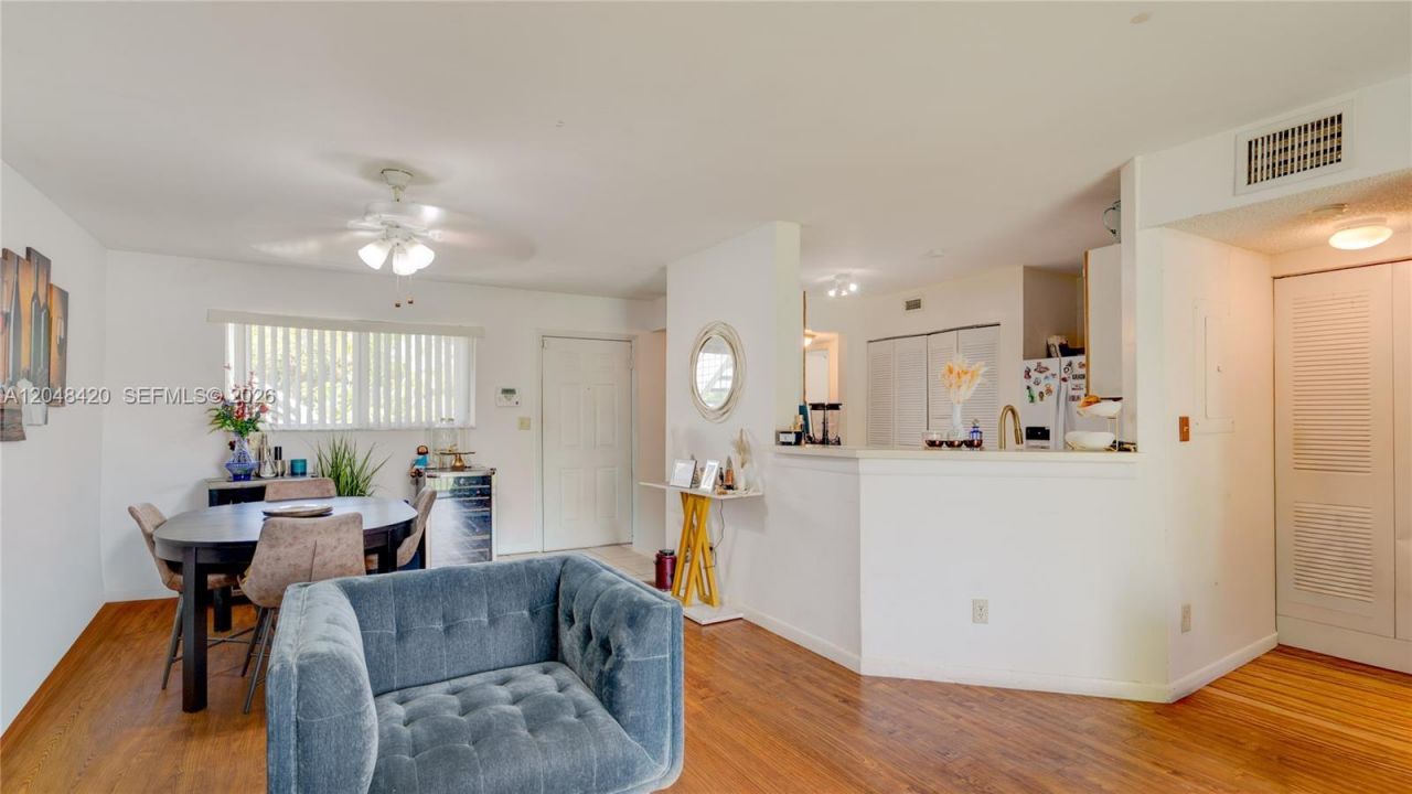 3409 NW 44th St , Unit 101, Oakland Park, FL 33309 Photo