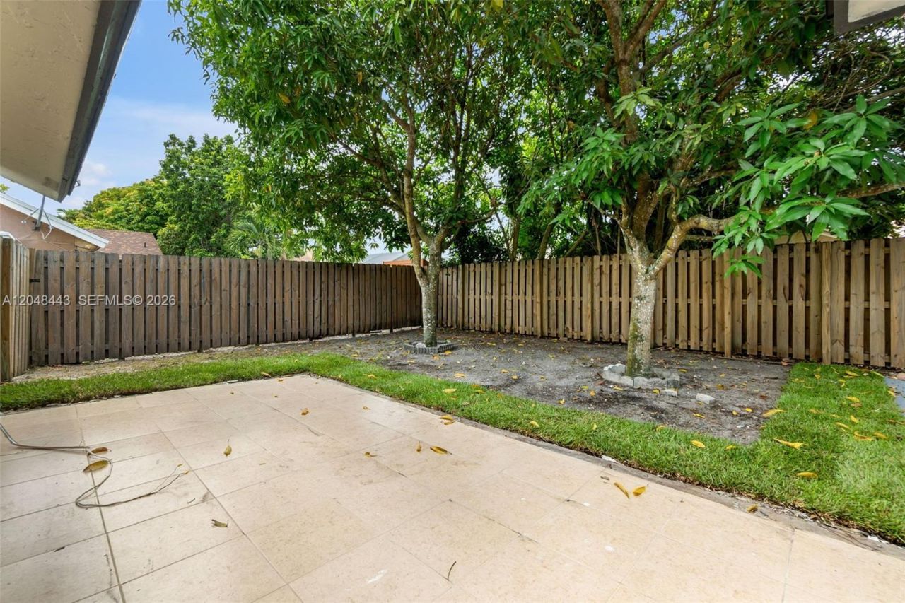7428 NW 49th Ct , Lauderhill, FL 33319 Photo