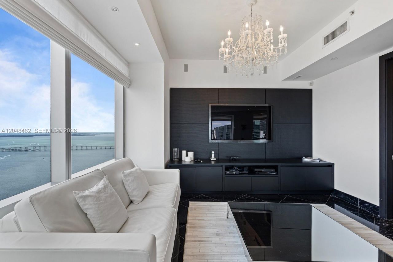 1425 Brickell Ave , Unit 42E, Miami, FL 33131 Photo