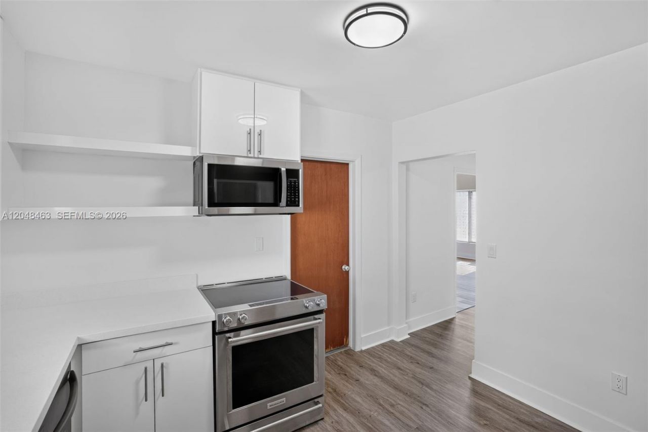 2323 NW 1st St , Miami, FL 33125 Photo