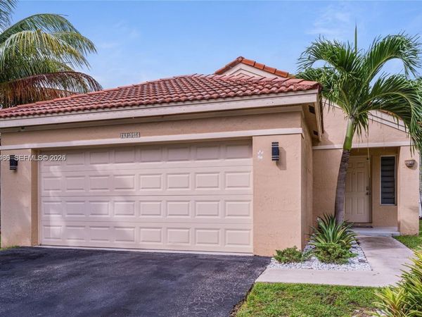 1356 Presidio Dr , Weston, FL 33327