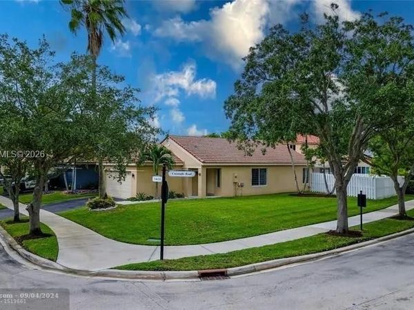 1356 Presidio Dr , Weston, FL 33327