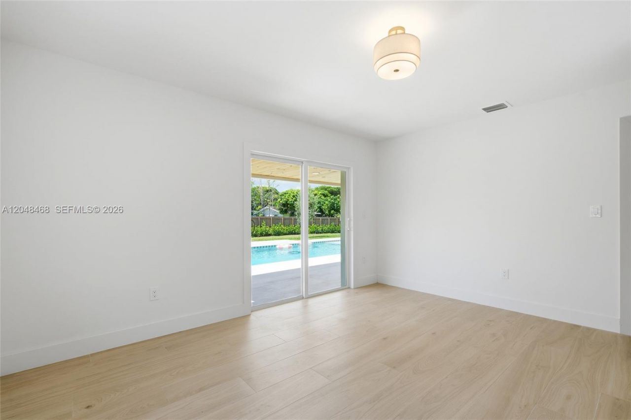 7600 SW 168th St , Palmetto Bay, FL 33157 Photo