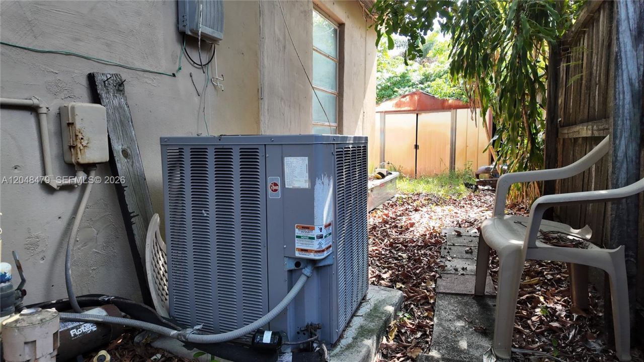 4821 NE 5th Ter, Oakland Park, FL 33334 Photo