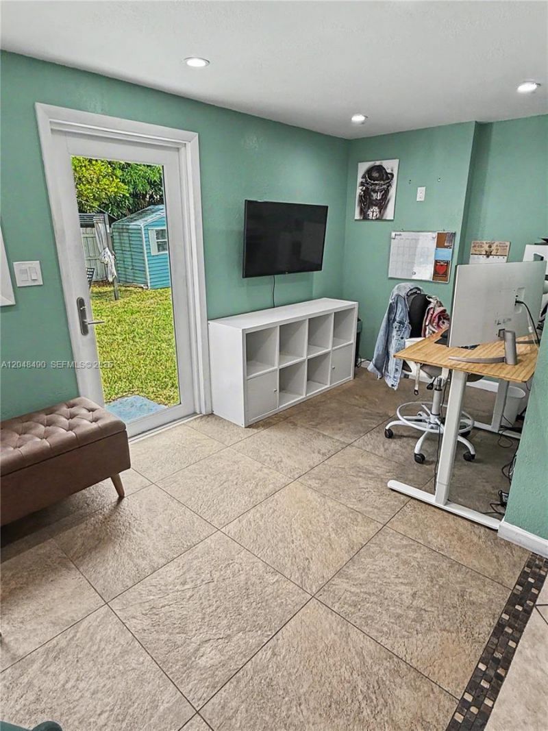 301 SW 65th Ave, Pembroke Pines, FL 33023 Photo