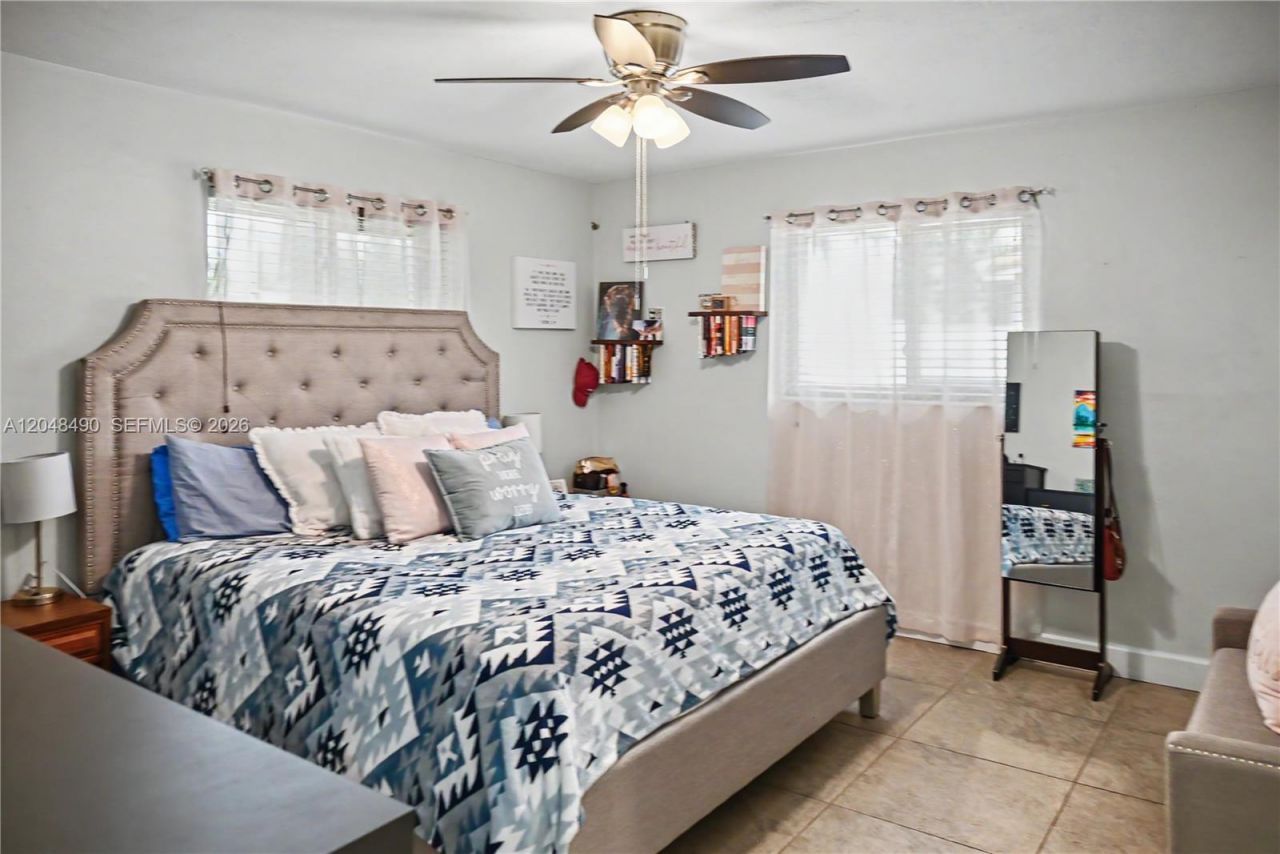 301 SW 65th Ave, Pembroke Pines, FL 33023 Photo