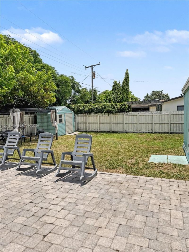 301 SW 65th Ave, Pembroke Pines, FL 33023 Photo