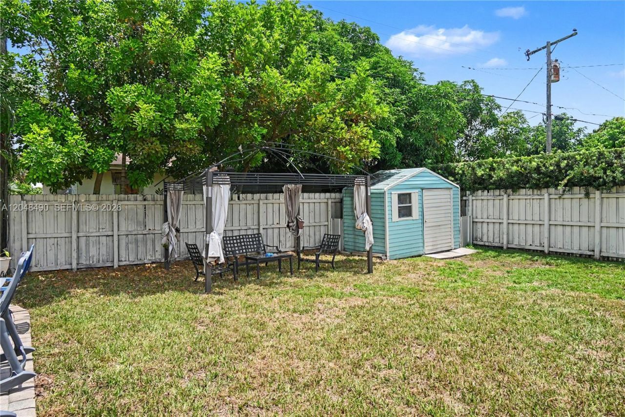 301 SW 65th Ave, Pembroke Pines, FL 33023 Photo