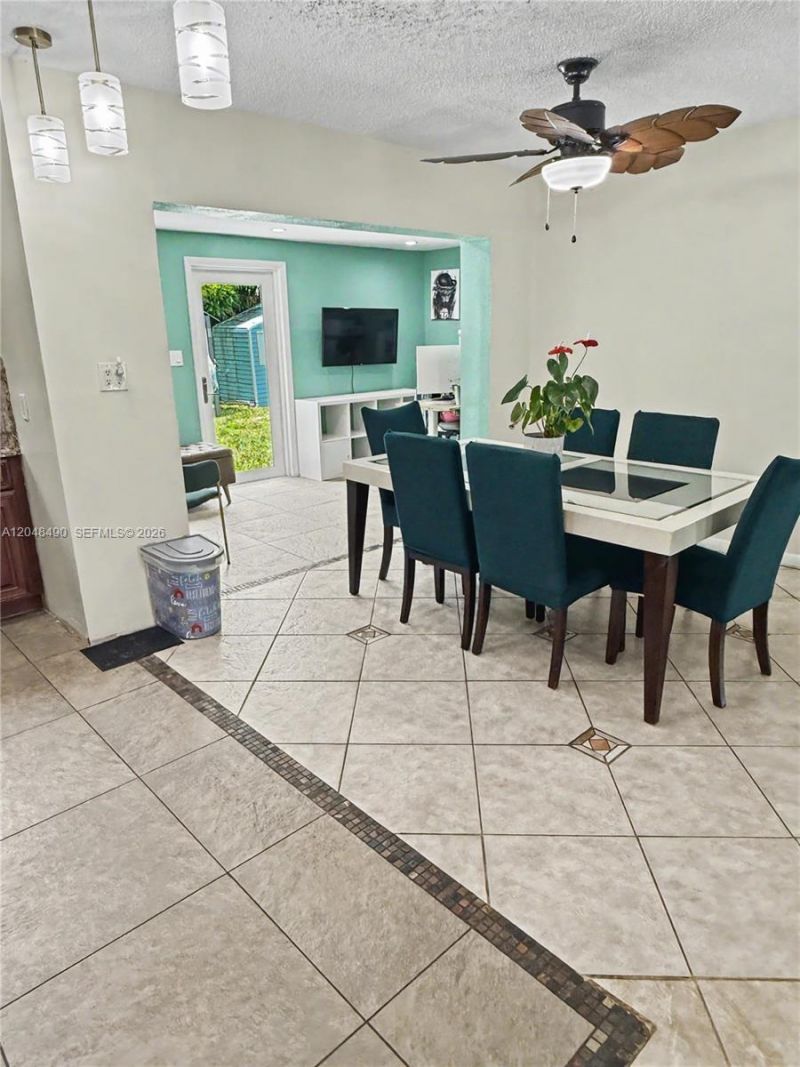 301 SW 65th Ave, Pembroke Pines, FL 33023 Photo
