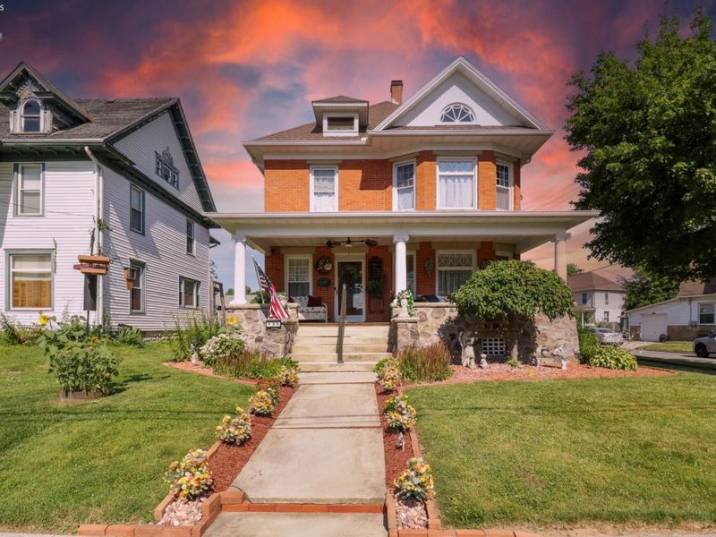 135 Euclid Avenue, Bellevue, OH 44811 Photo 2