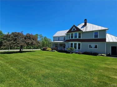 10094 Powell Rd, Holland Patent, NY 13354