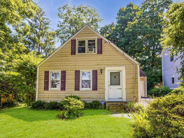 11 Hillside Place , Rye, NY 10580