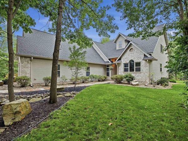 4900 HUMMINGBIRD LANE, Stevens Point, WI 54482
