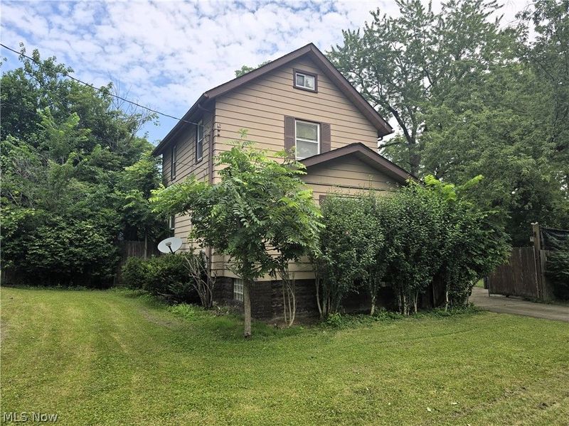 3260 Vestal Road, Youngstown, OH 44509 Photo 2