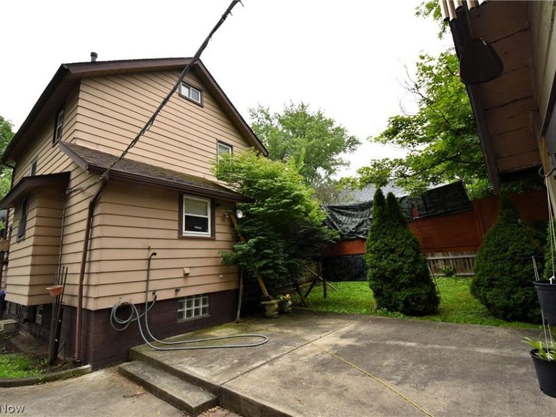 3260 Vestal Road, Youngstown, OH 44509 Photo 4