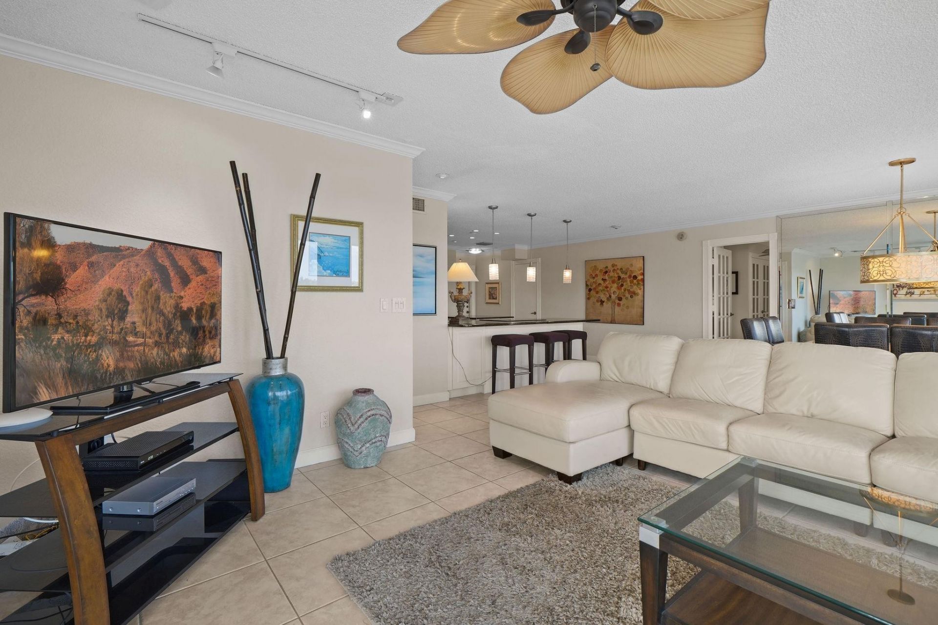 3100 NE 48th Street, Unit 415, Fort Lauderdale, FL 33308 Photo