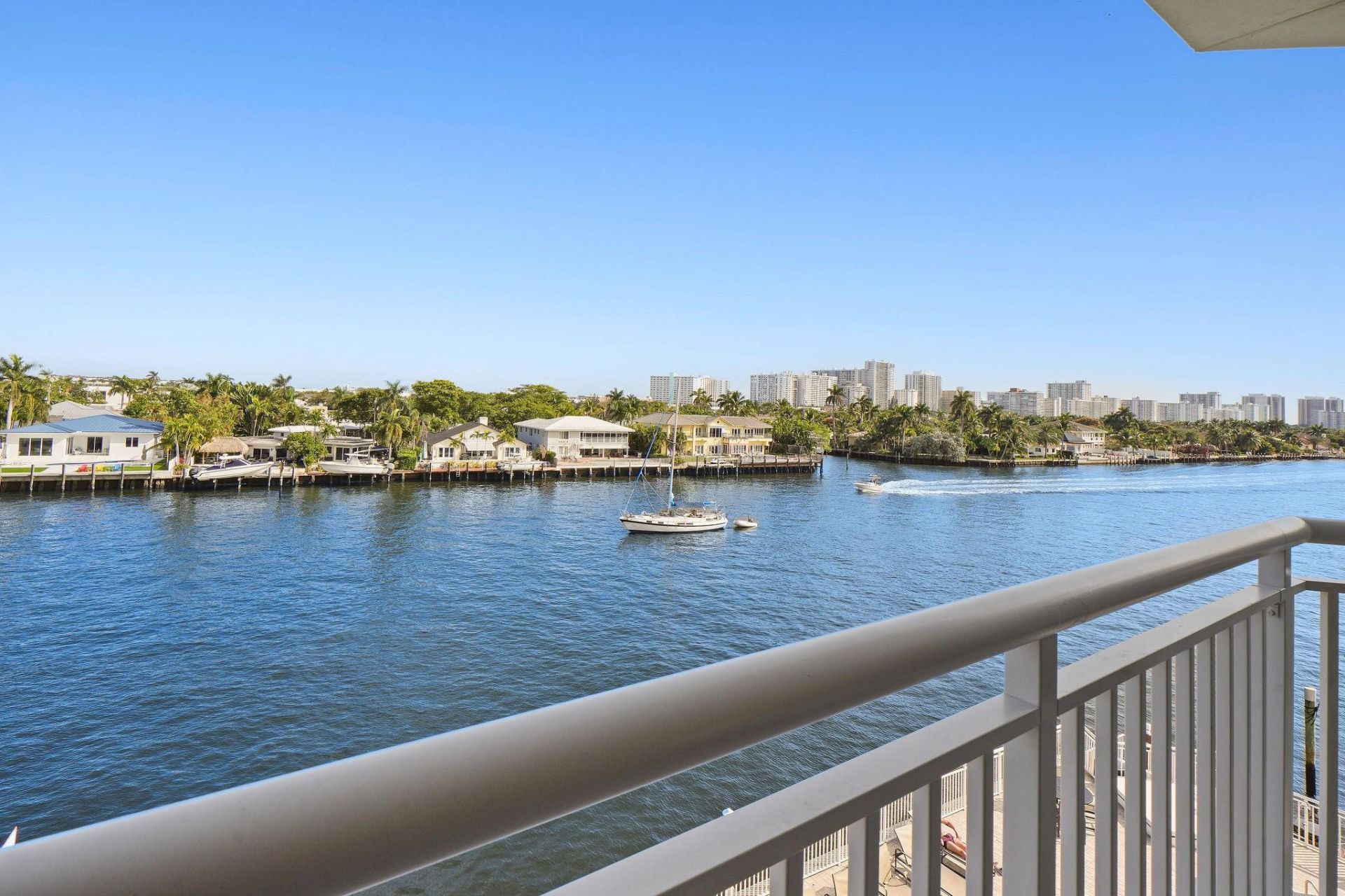 3100 NE 48th Street, Unit 415, Fort Lauderdale, FL 33308 Photo