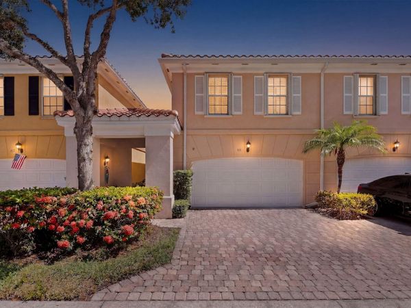 48 Live Oak Circle, Jupiter, FL 33469