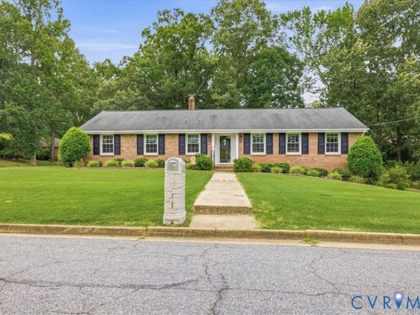 1117 Oakwood Drive, Colonial Heights, VA 23834