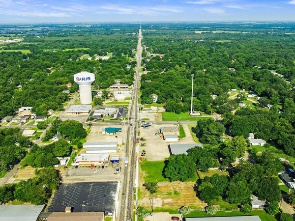 1828 Bonham Street , Paris, TX 75460
