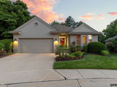 904 N 131 Court, Omaha, NE 68154