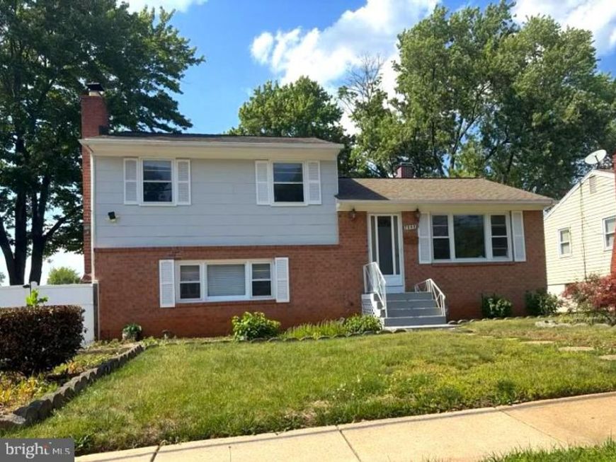 7202 Good Luck Road, Lanham, MD 20706 Main Photo