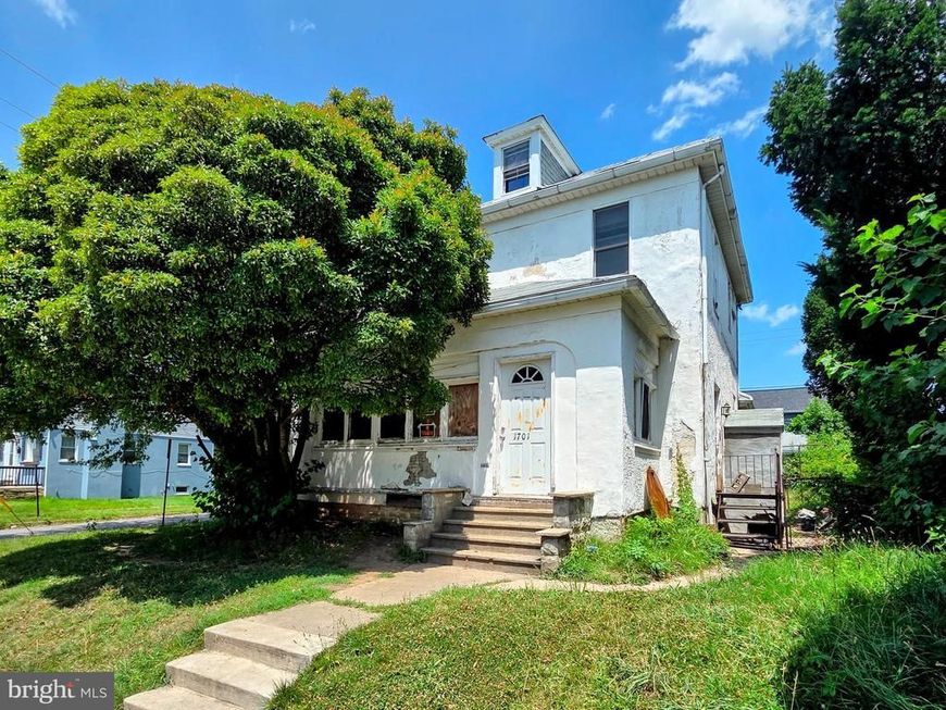 1701 Dundalk Avenue, Baltimore, MD 21222 Main Photo