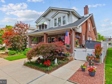 1934 W LIVINGSTON STREET, ALLENTOWN, PA 18104