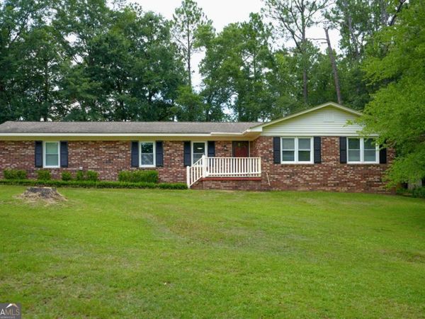 307 Pinewood Drive, Dublin, GA 31021