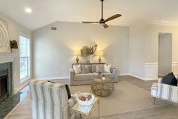 218 Bennington Circle  photo 4