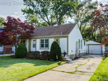 1800 Cummings Avenue, Berkley, MI 48072