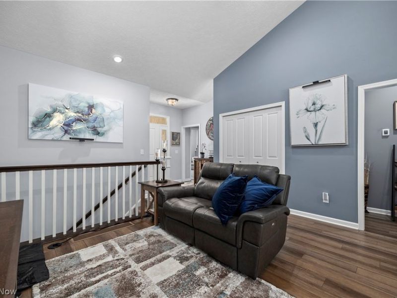 109 W Spring Drive , Elyria, OH 44035 Photo 11