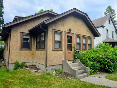 902 7th Street, International Falls, MN 56649