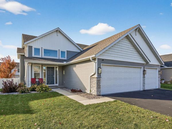 1704 Wilking Way , Shakopee, MN 55379
