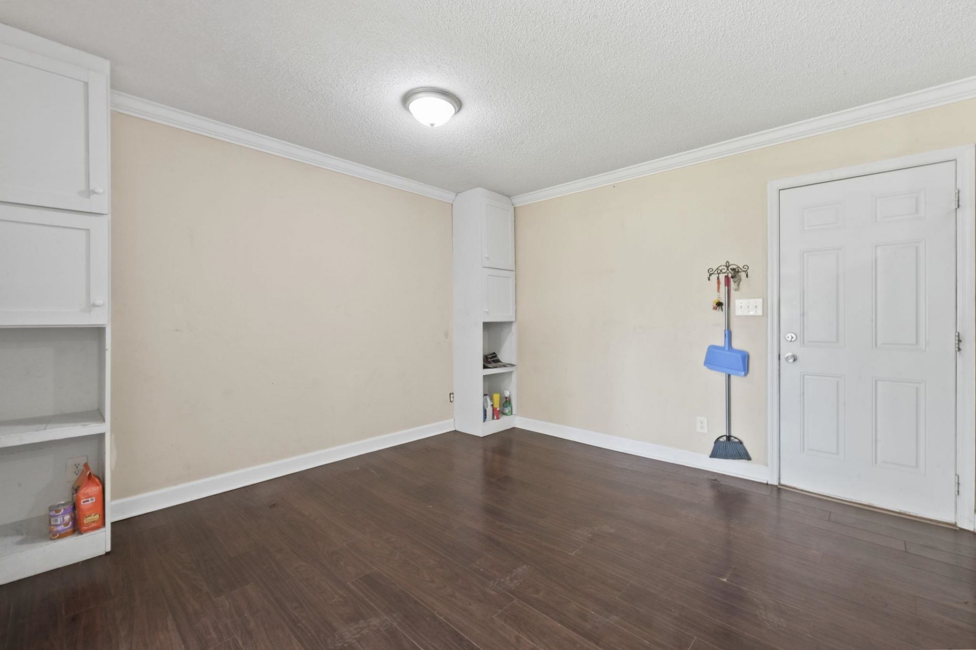 1000 Temple St.  Photo 10