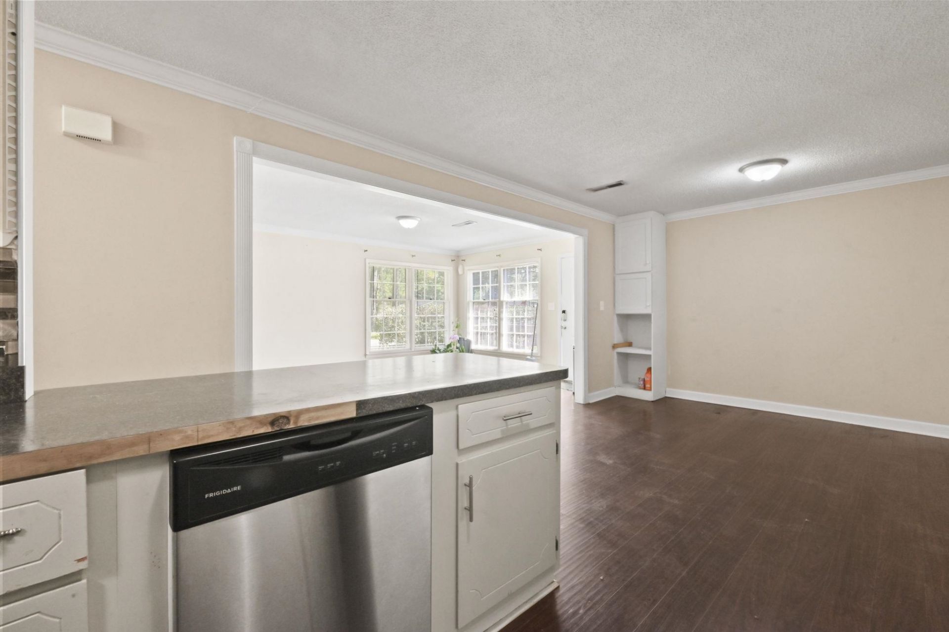 1000 Temple St.  Photo 18