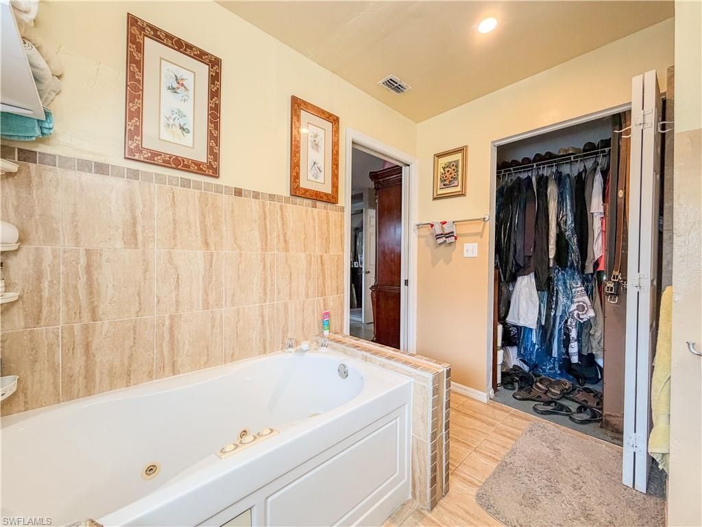 4000 Outer Dr, Naples, FL 34112 Photo