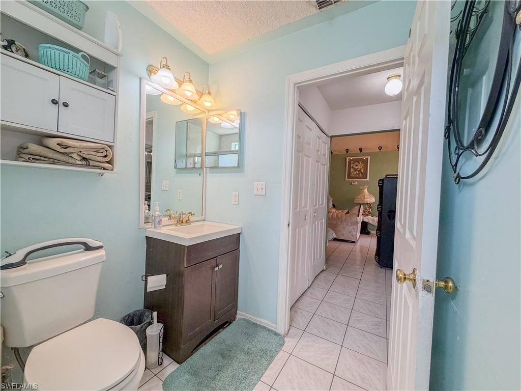 4000 Outer Dr, Naples, FL 34112 Photo