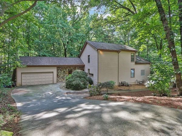 8760 S Mount Drive, Alpharetta, GA 30022