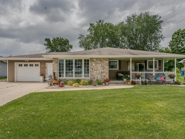 2112 S ONEIDA STREET, Green Bay, WI 54304